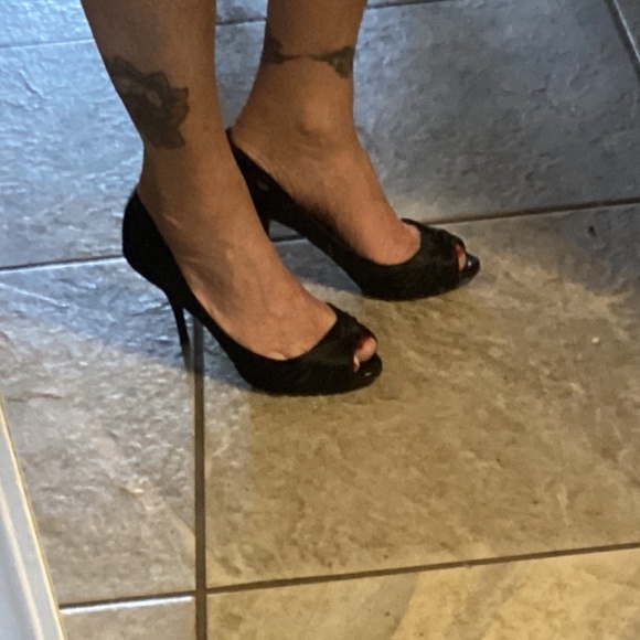 White House Black Market Satin Covered Knot Strap Detail Vamp Open Toe Pumps - Picture 11 of 12